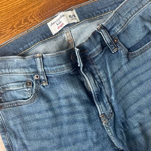 Abercrombie Kids boys straight jean medium wash